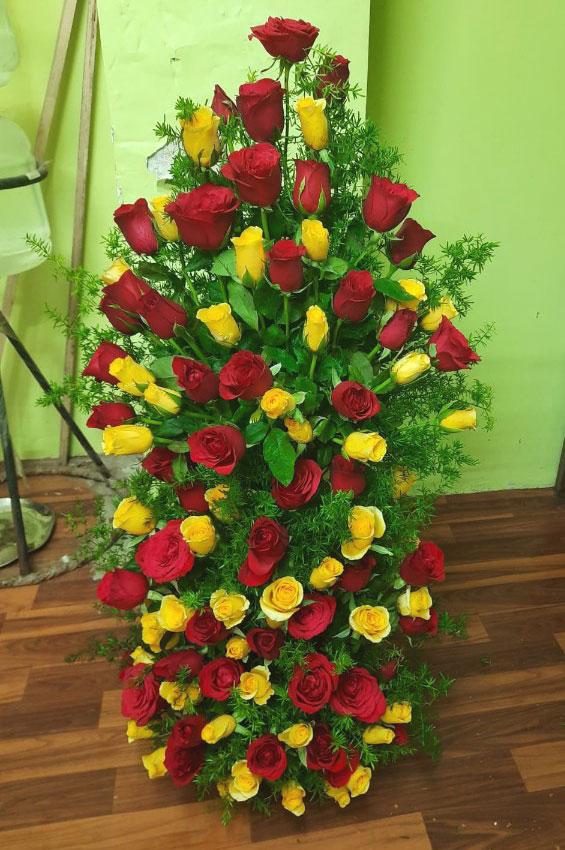 Premium Red Colour Roses & Yellow Spray Roses Standing Flower Arrangement