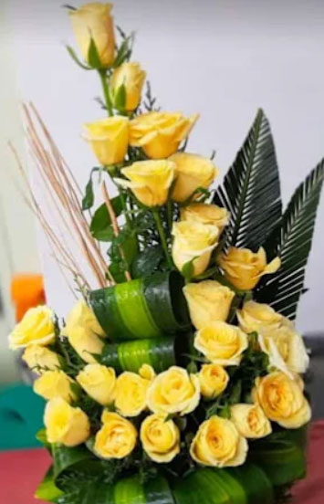 Premium Yellow Rose Floral Arrangement